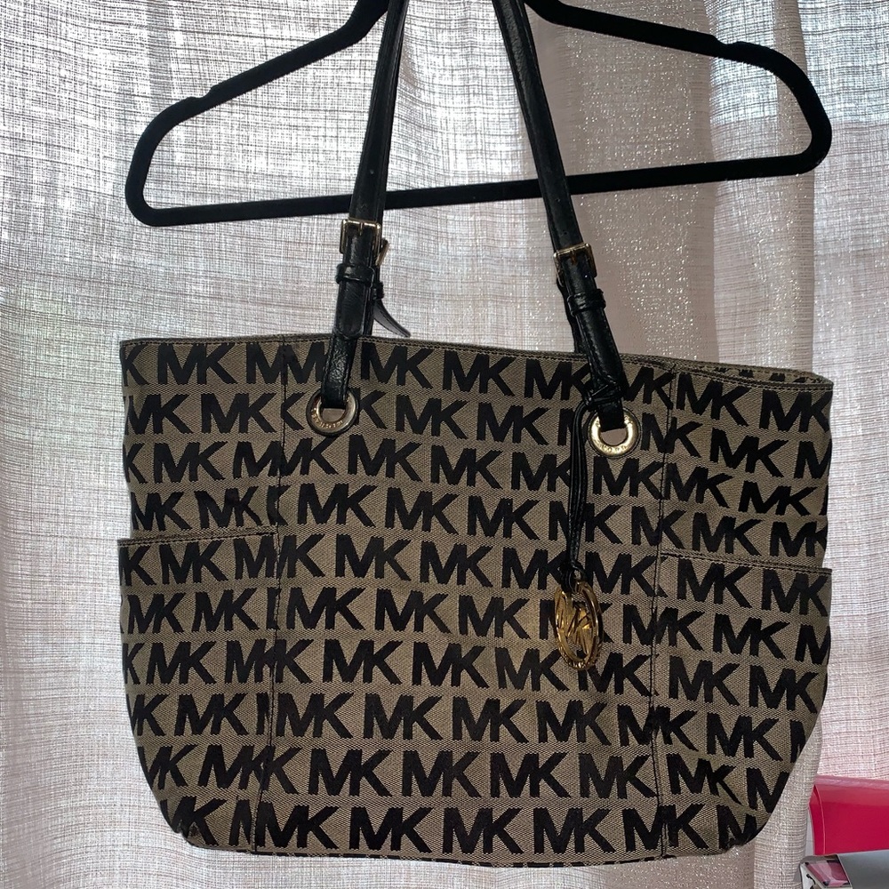 Michael Kors Tote